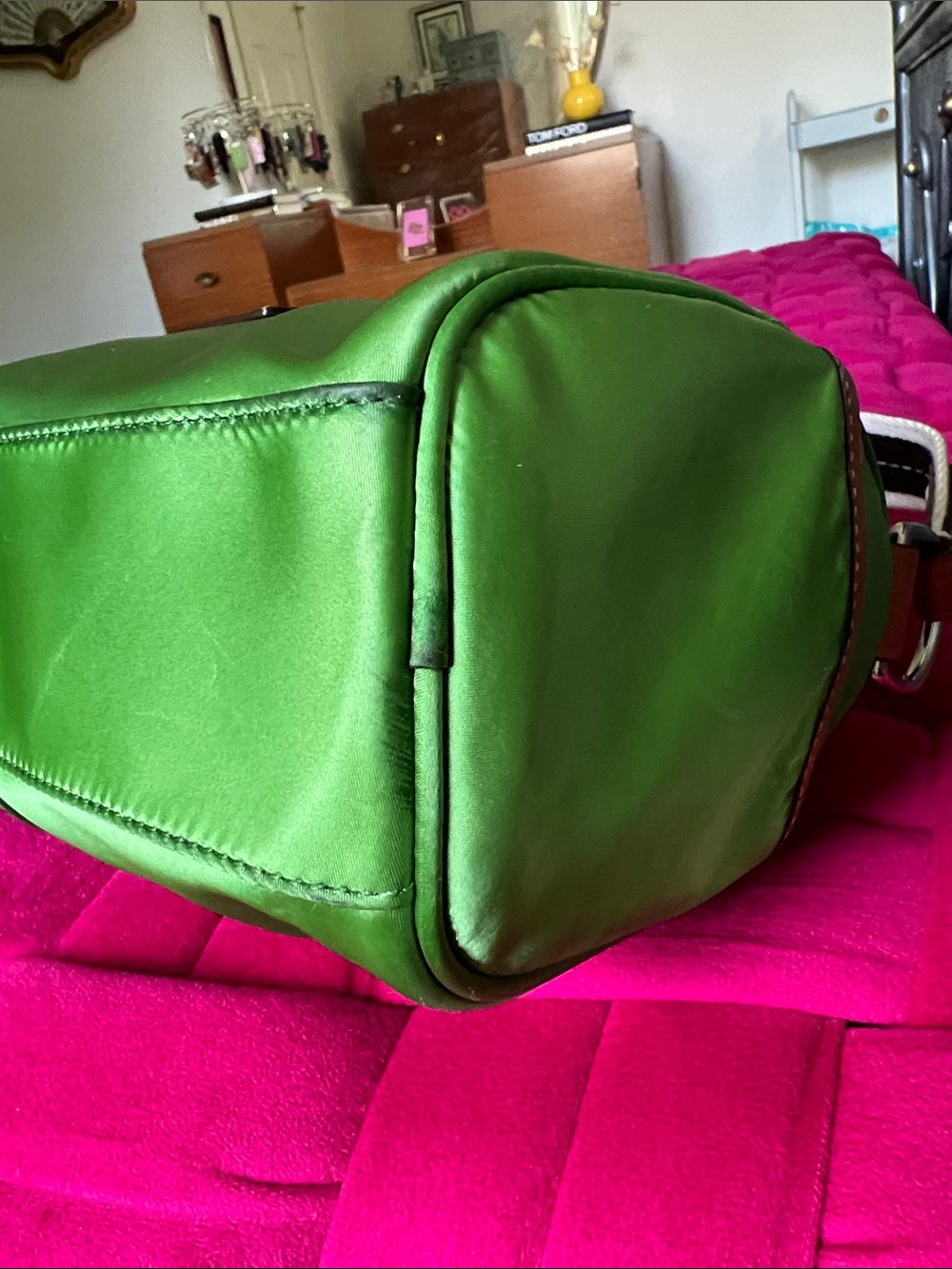 Coach Leatherware Vintage (2006) Barrel Bag-EUC - Picture 12 of 17